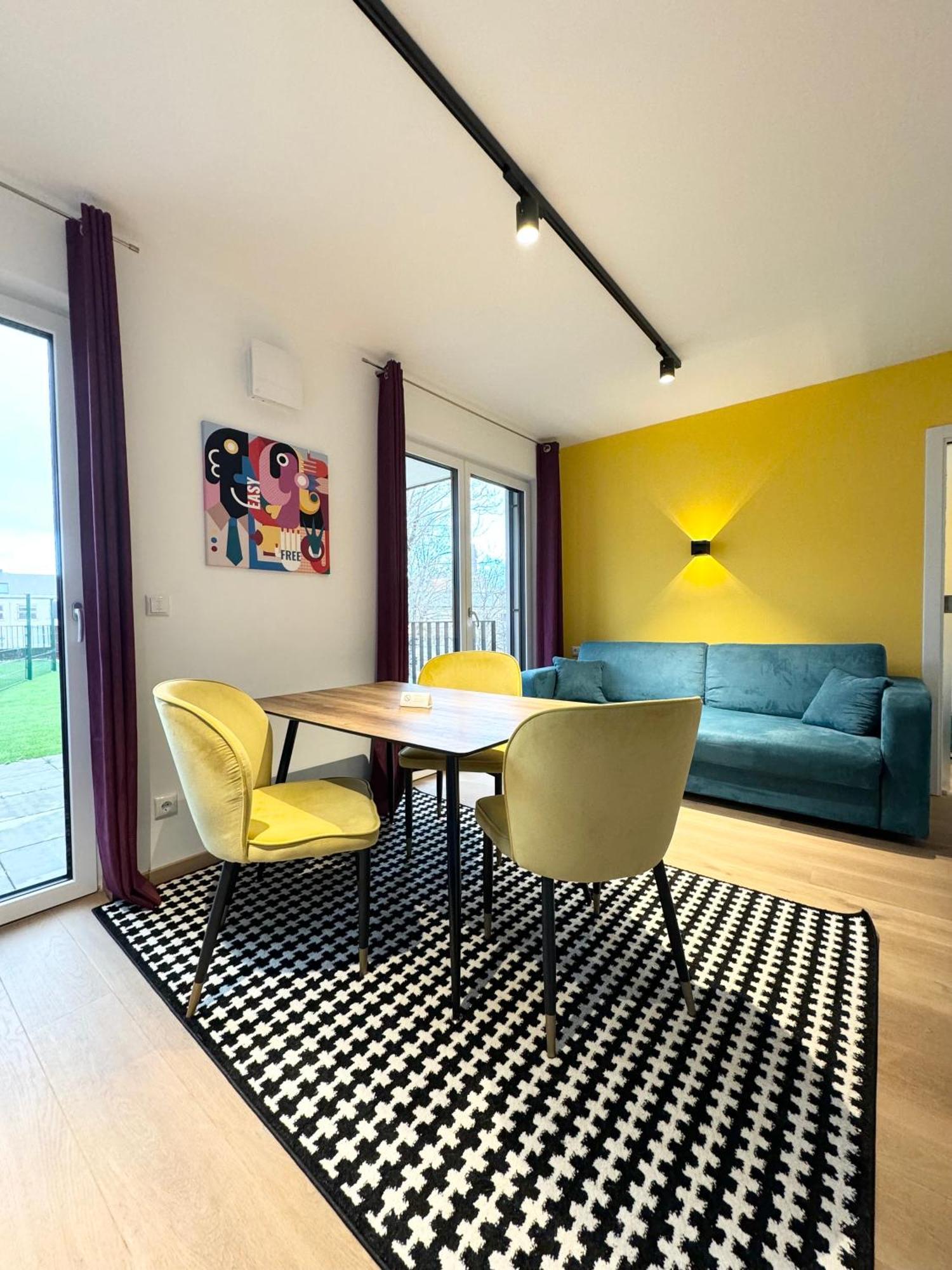 Wohnung Mit Terrasse + Parkplatz Виена Екстериор снимка