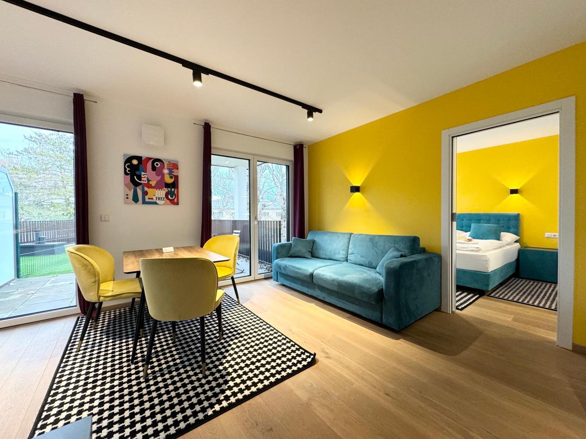 Wohnung Mit Terrasse + Parkplatz Виена Екстериор снимка